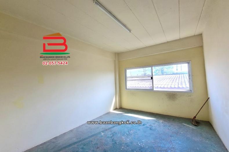 อาคารพาณิชย์ เนื้อที่ 17.4 ตร.ว. หมู่บ้านขวัญนนท์ (ซอยประชาราษฎร์ 9/1) ถนนประชาราษฎร์ ตำบลสวนใหญ่ อำเภอเมืองนนทบุรี นนทบุรี 12