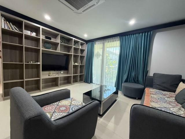 MHR207 ปล่อยเช่าบ้านเดี่ยวแปลงใหญ่ 84 ตร.ว. เศรษฐสิริ กรุงเทพกรีฑา 2 ขนาด 4 ห้องนอน มีห้องแม่บ้านแยกส่วน บรรยากาศเงียบสงบ 2