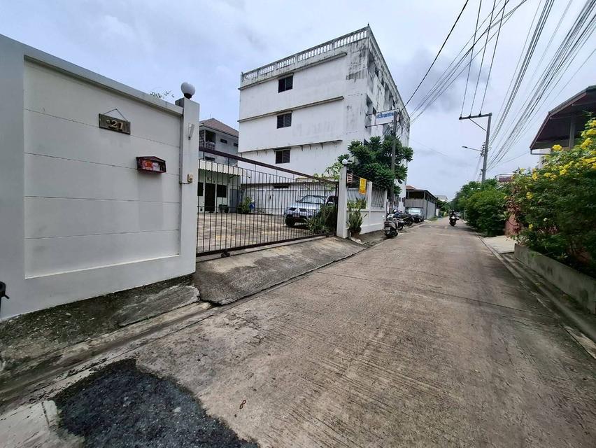 ขายบ้านพร้อมที่ดินแถวอุดมสุข 42 ถนนบางนา- ตราด 2