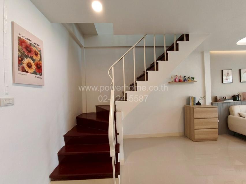 หมู่บ้านเสนา วิลล่า 91 ซอยรังสิต-นครนายก 21 ต.ประชาธิปัตย์ อ.ธัญบุรี จ.ปทุมธานี 12