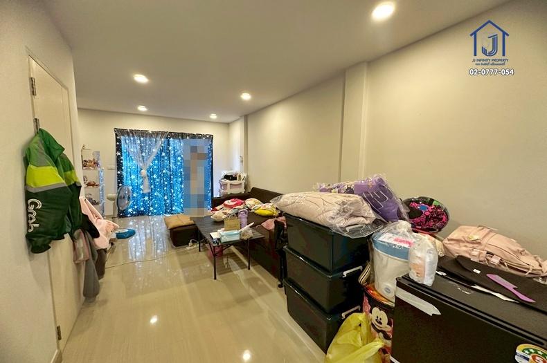 ขายทาวน์โฮม 2ชั้น หมู่บ้านบีอาร์@อารีน่า หนองจอก ถนนลำไทร ถนนเชื่อมสัมพันธ์ ใกล้มอเตอร์เวย์ กรุงเทพ-ชลบุรี