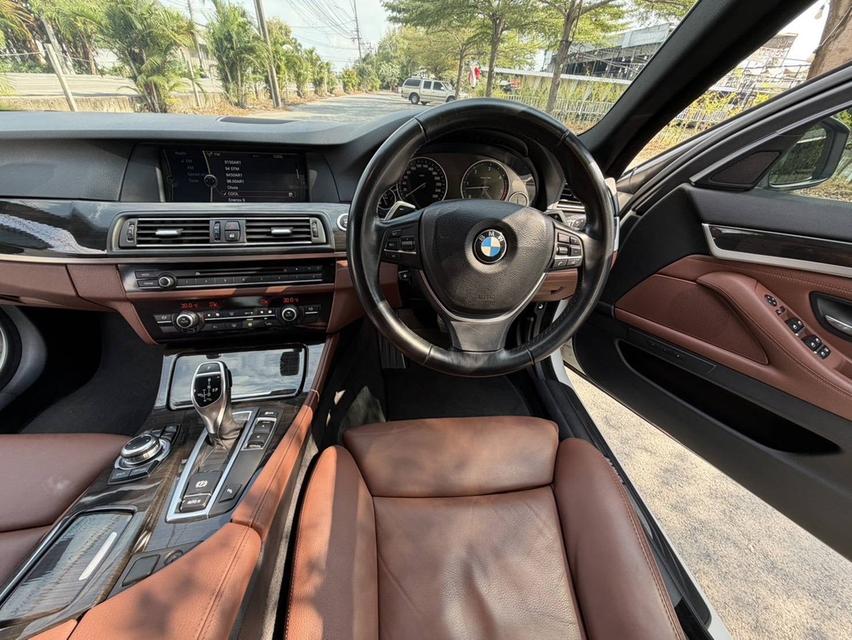รหัสรถ AP5513 BMW 525D Top ปี11 ดีเซล สีขาว