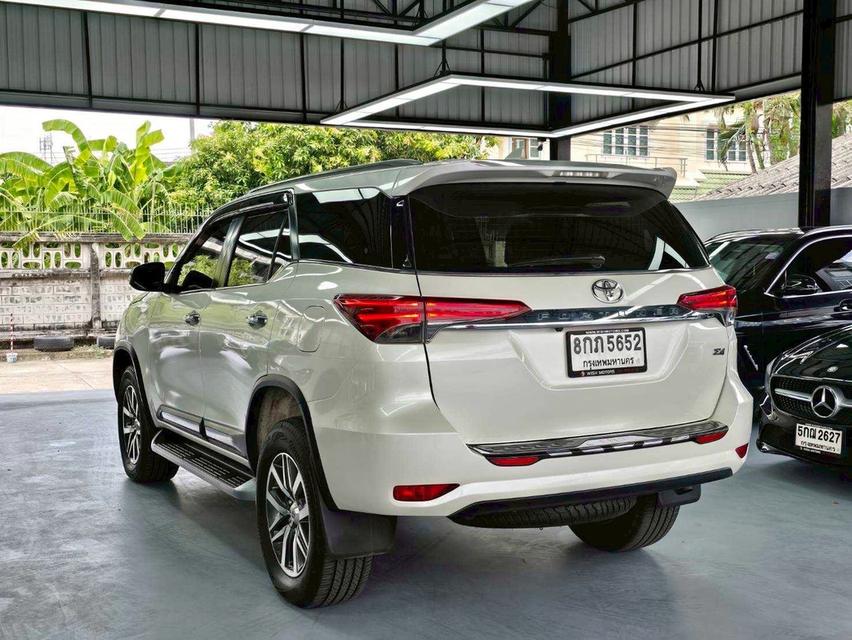 (แจ้งรหัสรถ WMT5652) Toyota Fortuner 2.4V 4WD ปี 2019 รูปที่ 3