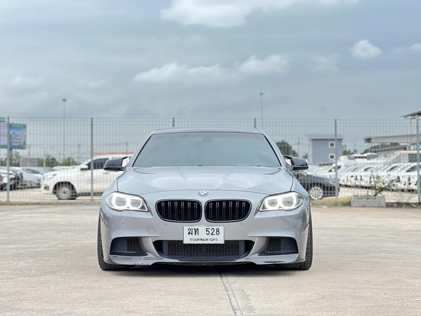 รหัสรถ JRS528 Bmw Series 5 (F10) 528i ปี 2012 สีเทา ทรงซิ่ง