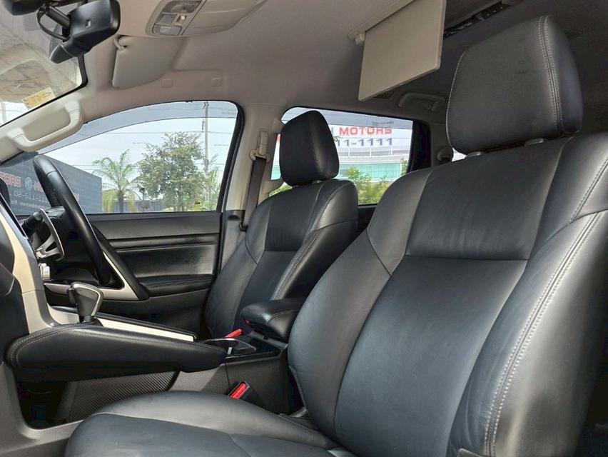 Mitsubishi Pajero 2.4GT ปี20 9