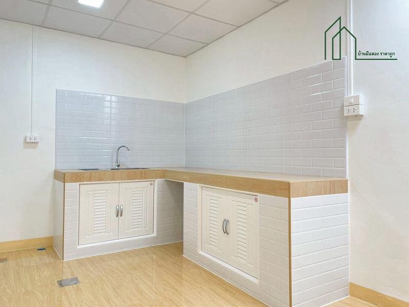 หมู่บ้านปิยวรารมย์ 1 ถนนเมน ค้าขายได้ ถนนบางกรวย–ไทรน้อย บ้านรีโนเวทสวย 6