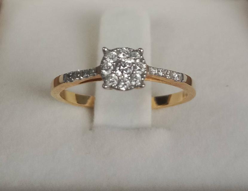 แหวนเพชรหญิง YD528 แหวนเพชรกระจุก ทอง 9K