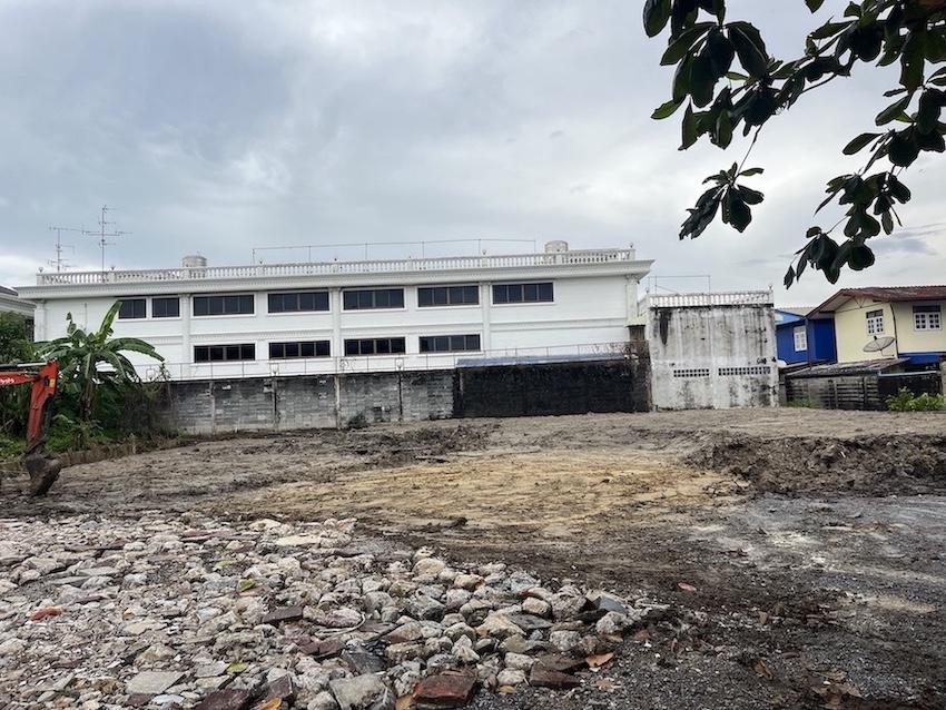 ขายวาละ 45,000 ที่ดิน 191 วา ซอยเพชรเกษม 68 แยก 30 ใกล้เดอะมอลล์บางแค 10