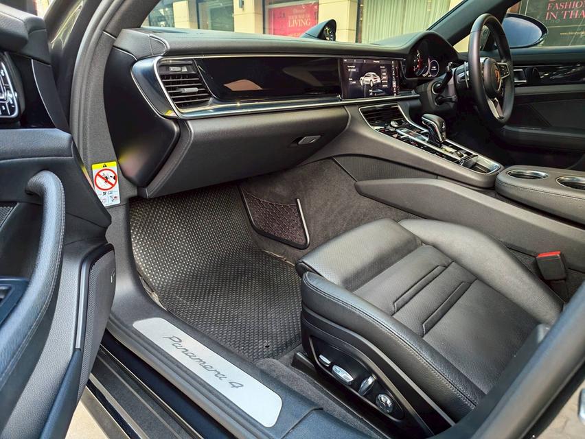 🐸 AAS executive ช่วงยาว Waranty ล้นๆ ใหม่กริ้บพลาสติกยังอยู่ครับ 😁😁 New Arrival!! ❤️ Porsche Panamera 4 E -hybrid executive 2019 Top Option รูปที่ 9