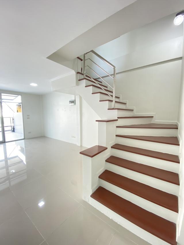 ขาย :ทาวน์เฮาส์ 3 ชั้น, เนื้อที่ 26 ตรว. ซอยรามอินทรา 39 ( ถนนสุขาภิบาล 5 ซอย 5 ) 4