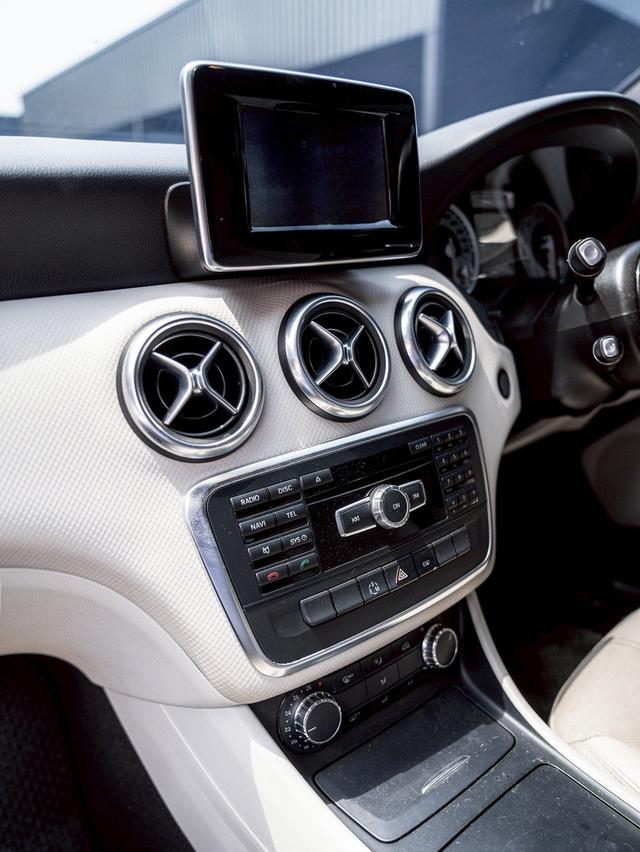 รหัสรถ 67GG5675 📞Mercedes #Benz #A180 ปี 2015 รูปที่ 10