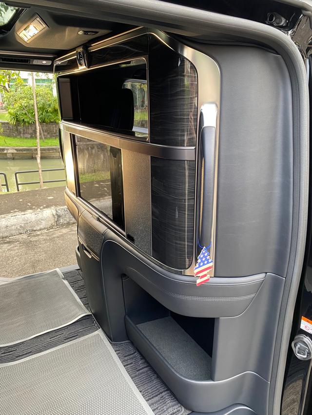 ขาย รถตู้ Lexus LM300H รถบ้านมือเดียว ไมล์น้อย 11