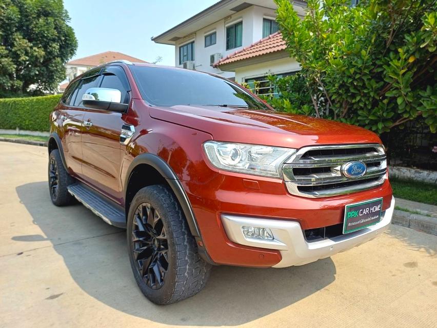 ปี 2016 FORD EVEREST 3.2 ตัวท็อป ซันรูฟ เช็คศูนย์ตลอด น็อตไม่ขยับ