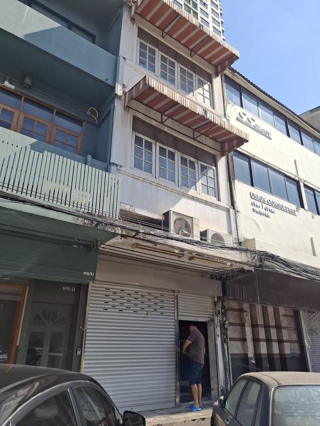 อาคารพาณิชย์ 3ชั้น+ดาดฟ้า ทำเลทอง 3