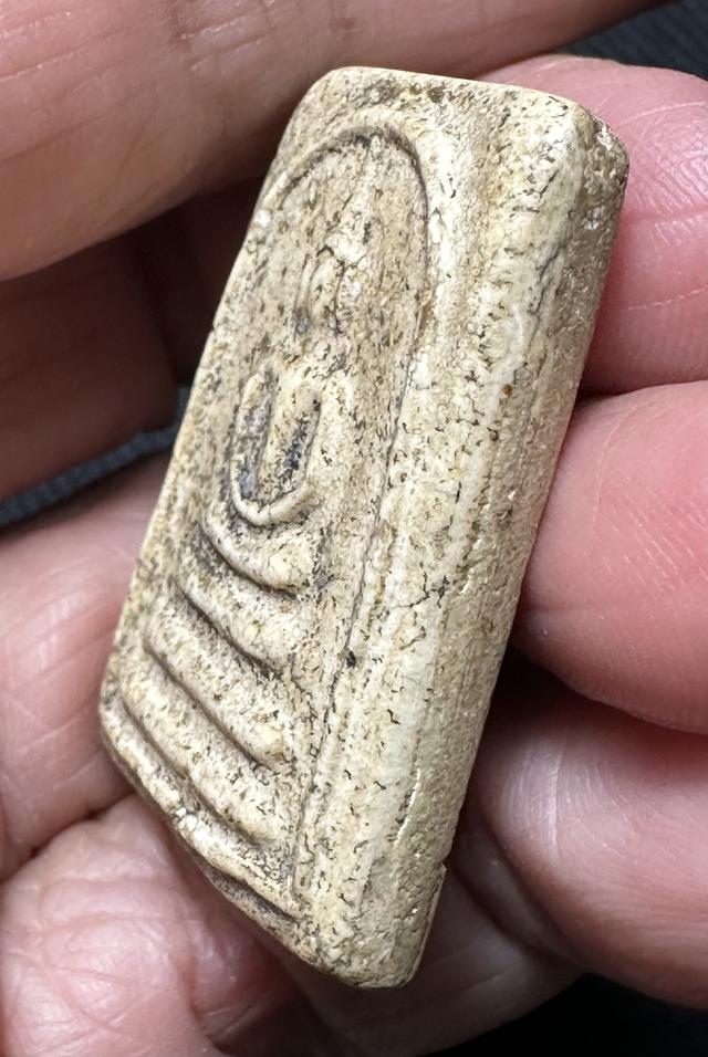 พระสมเด็จล.ป.นาค วัดระฆัง พิมพ์เทวดาพิมพ์เล็ก องค์ละ1250 องค์ที่3มีซ่อมด้านหลัง 1000 รูปที่ 12