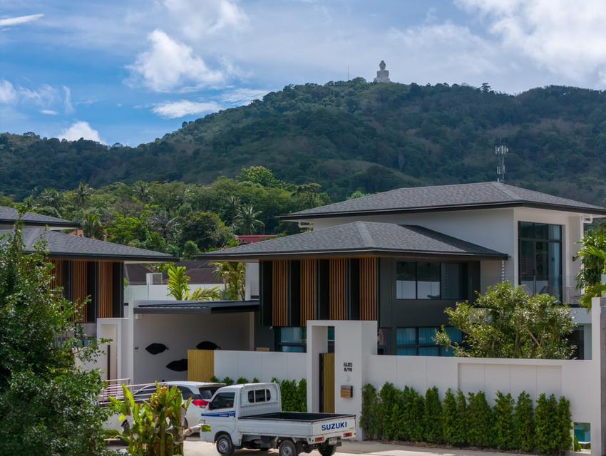 Luxury Pool Villa for sale/rent in Chalong-Phuket ! 1