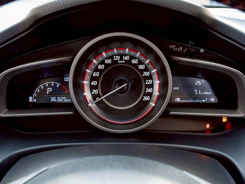 Mazda 3 2.0C ปี 2016 ♨️ #ประกันเครื่องเกียร์หลังการขาย3ปี / 30,000km. ♨️ รูปที่ 13