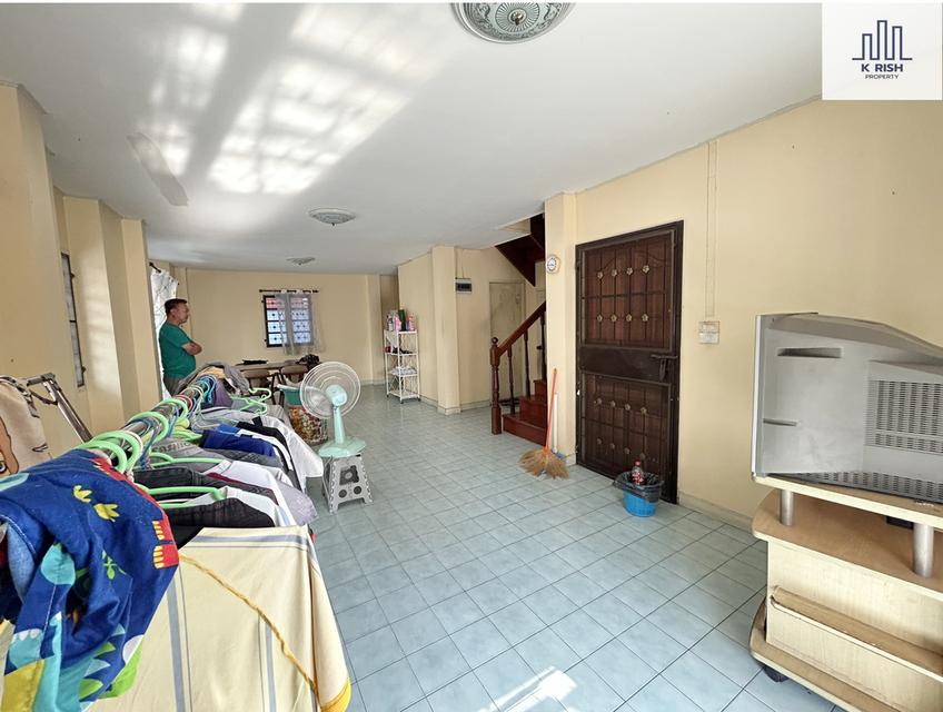 🚨 ขายด่วน! บ้านเดี่ยวแปลงมุม ติดสวน ราคาถูกมาก 57 ตร.ว หมู่บ้าน ธารารมณ์พาร์คเวย์โฮม รามคำแหง 150 ใกล้รถไฟฟ้าสายสีส้ม สถานีน้อมเกล้า 5