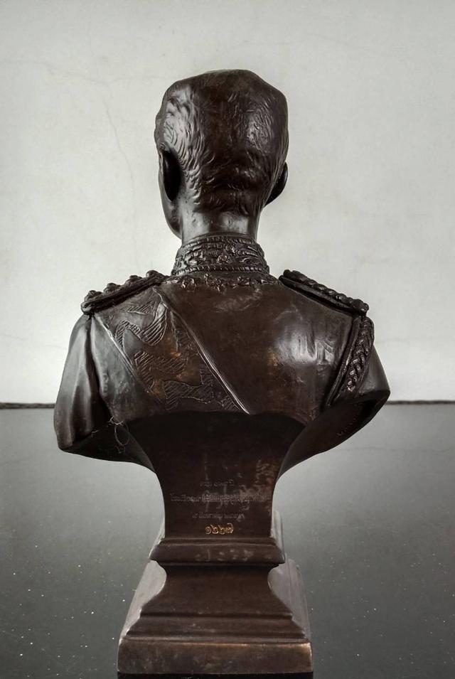 627.พระบรมรูปหล่อครึ่งพระองค์ในหลวงรัชกาลที่5 พระบาทสมเด็จพระปรมินทรมหาจุฬาลงกรณ์ พระจุลจอมเกล้าเจ้าอยู่หัว 12