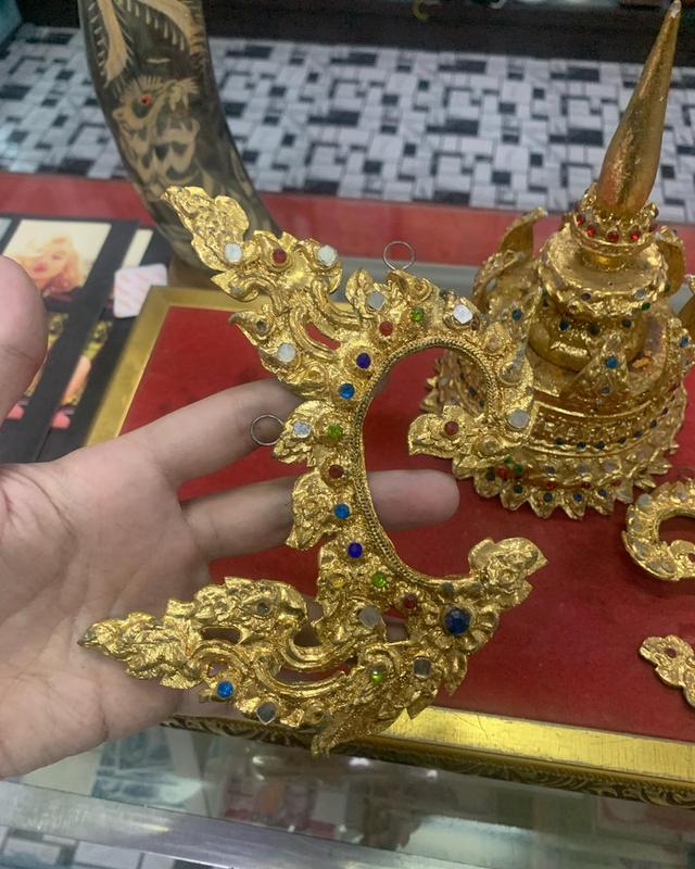 เครื่องประดับชุดรำไทย เก่า วัสดุทำจากหนัง 6
