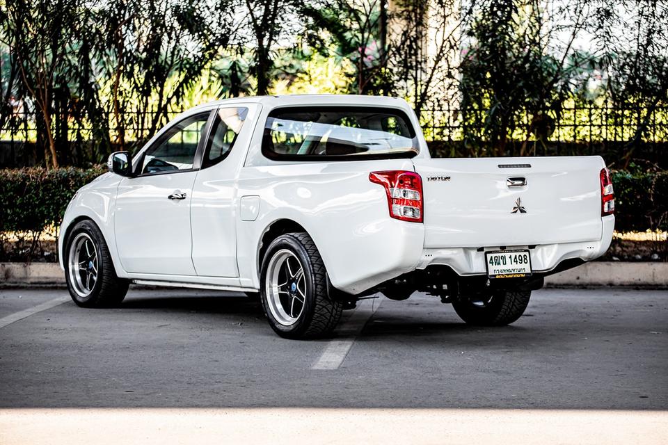 MITSUBISHI TRITON 2.5 GL MEGA CAB ปี 2016 มือเดียวป้ายแดง 9