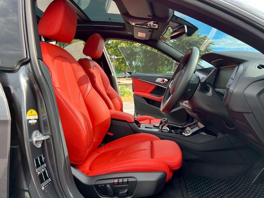 BMW 220i Grand Coupe M Sport ปี 2021 จด 2022  15
