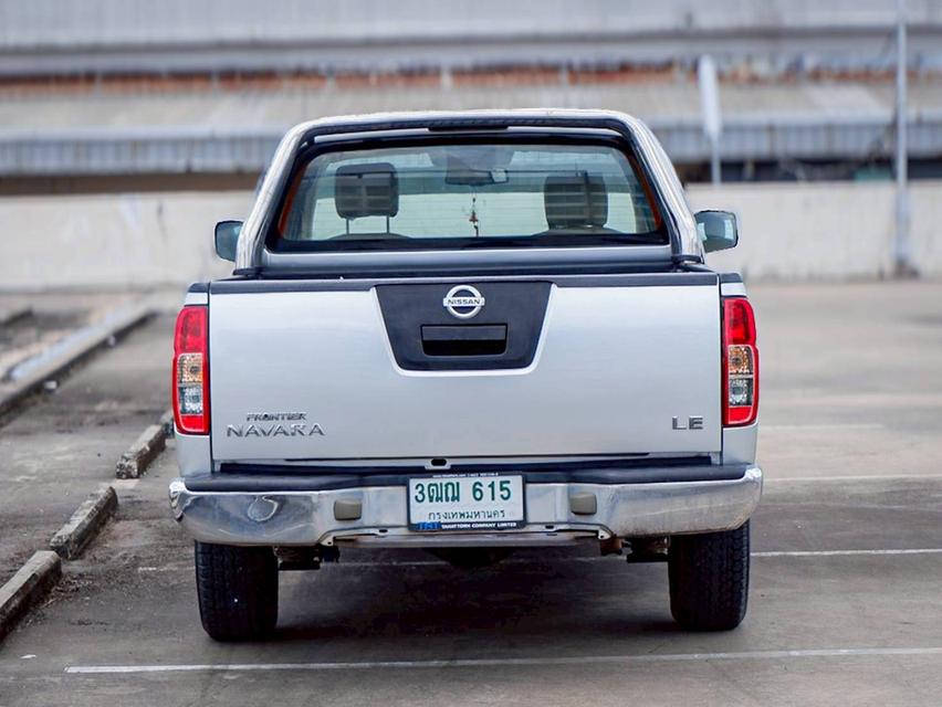 NISSAN NAVARA 2.5 LE KING CAB เกียร์ Auto สีบรอนซ์เทา ปี 2010  8