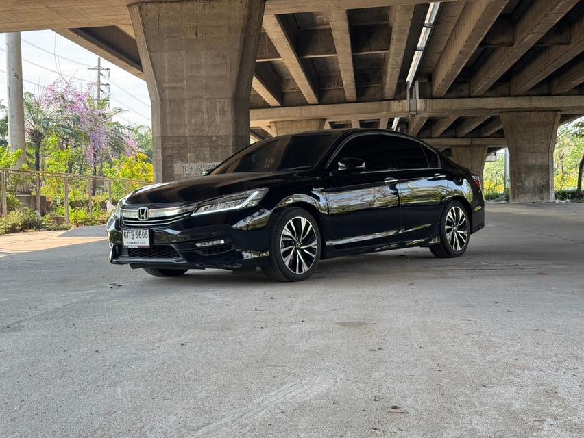 ขายรถ Honda Accord 2.0 Hybrid tech sunroof ปี 2017 สีดำ เกียร์ออโต้ 3