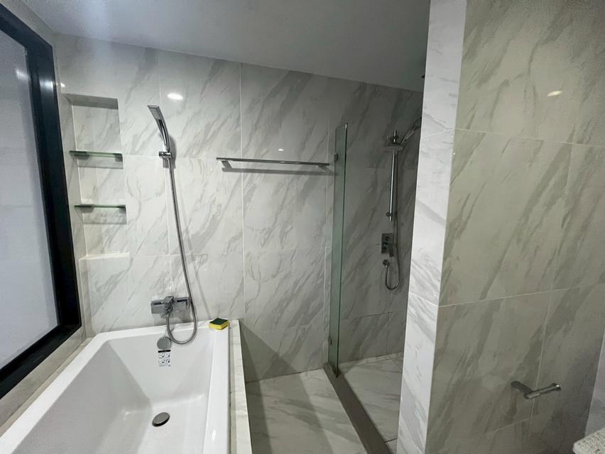 Ideo Mobi Sukhumvit 40 12