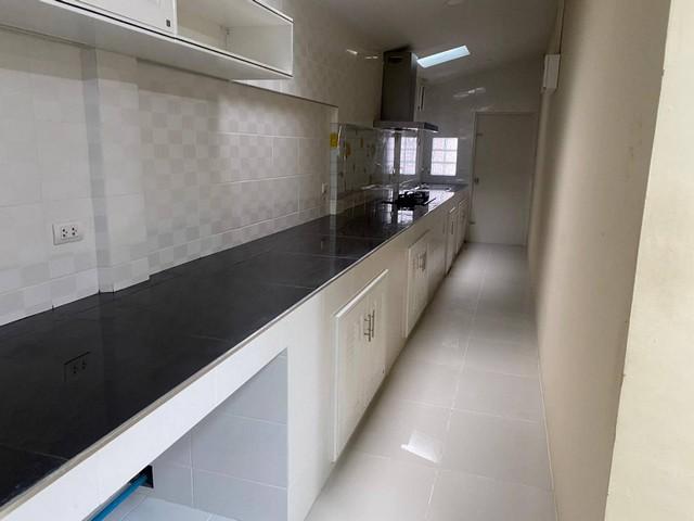 For Rent : Ratsada, B Avenue Kuku, 4 Bedrooms 3 Bathrooms 4