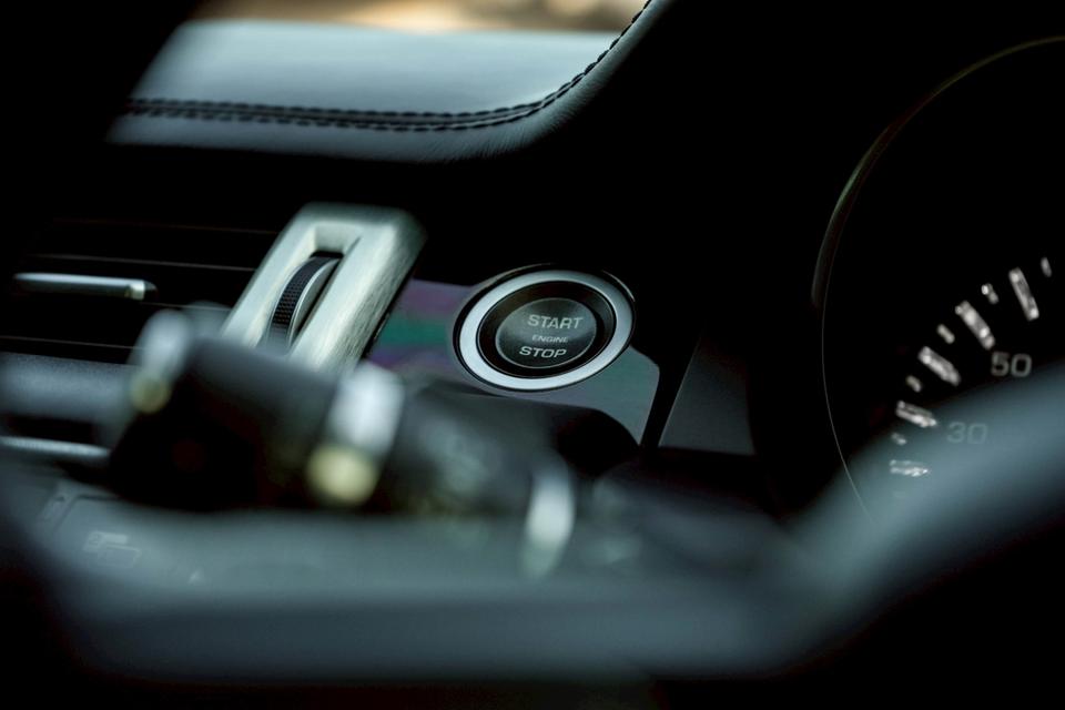 Land rover Evoque 2.2 SD4 AT 11