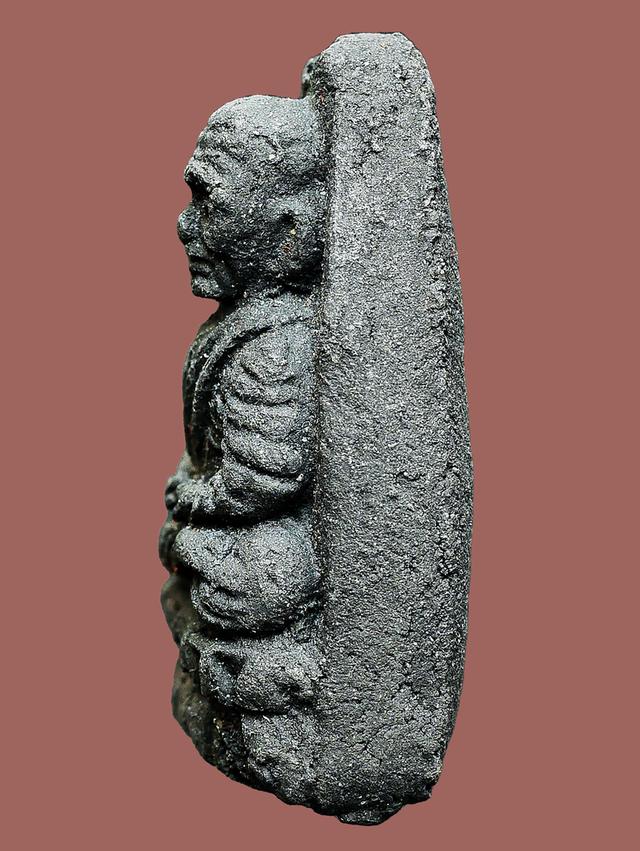 หลวงปู่ทวดเนื้อว่าน วัดช้างให้ พิมพ์ใหญ่ ปี 2524...เก่าๆ รูปที่ 4