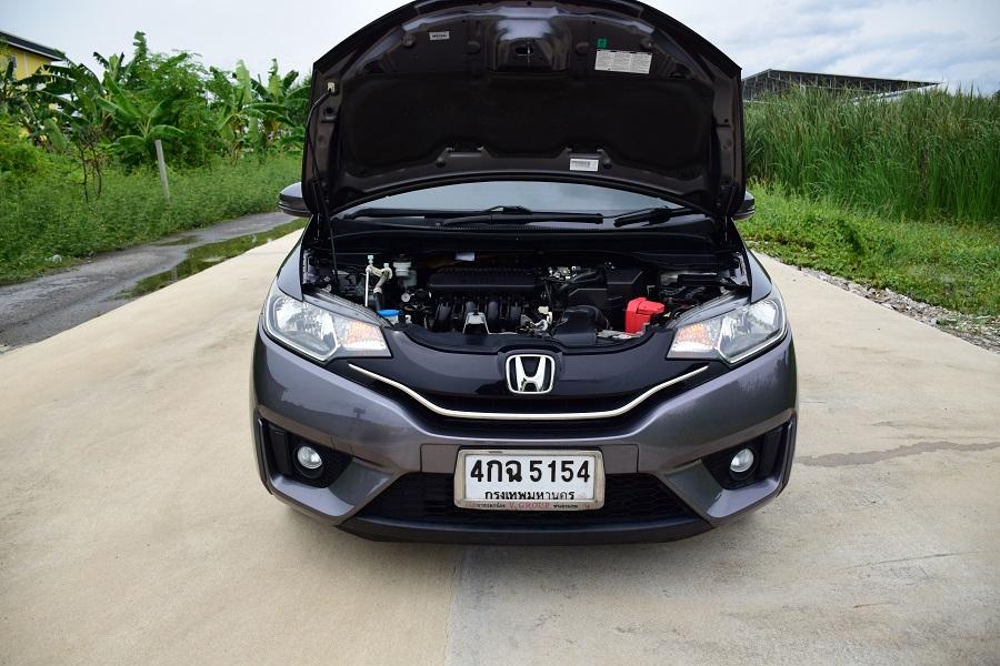ปี2014จด15 ฟรีดาวน์ HONDA JAZZ GK เกียร์แพดเดิ้ลชิฟ SV / เบาะหนังแท้ แอร์จอ ครุสคอลโทล กุญแจคีเรท จอ กล้องหน้าหลังABS AIRBAG โทร0957401229 ไอดีไล UTBP 2