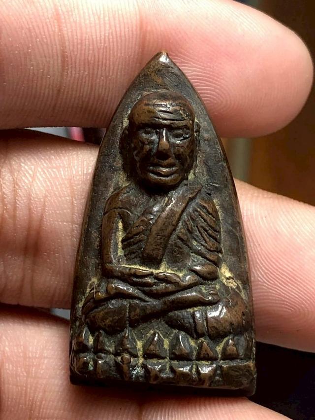 หลวงปู่ทวด บล็อกเตารีด