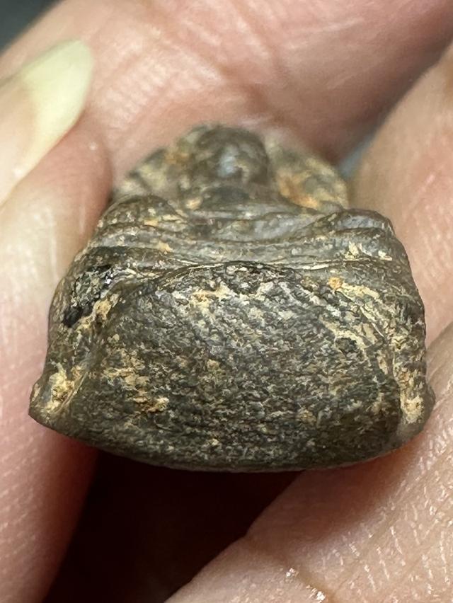 พระรอดลำพูน พิมพ์ใหญ่ เนื้อเขียวหินครก รูปที่ 8