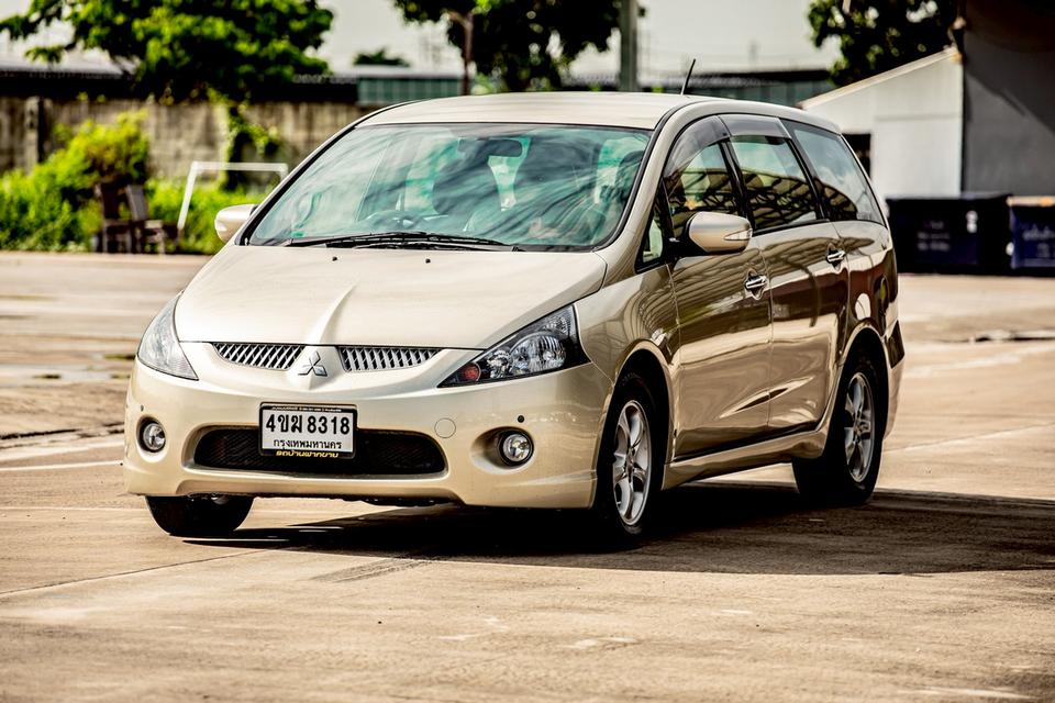 Mitsubishi Space Wagon 2.4 GT ปี 2005 ท๊อปสุด