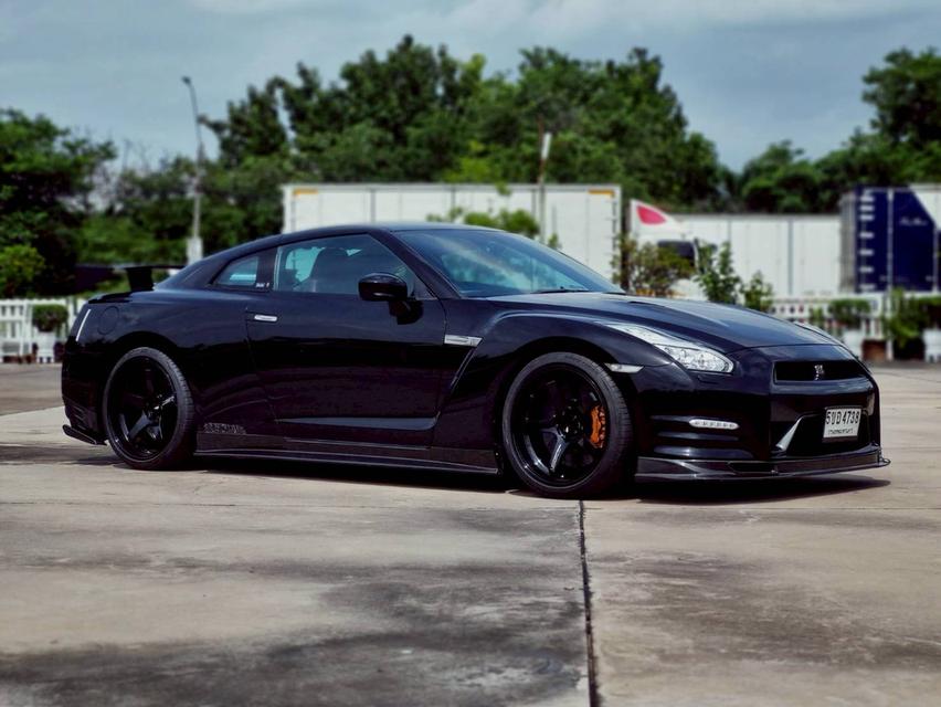 ขาย Nissan GT-R R35 ปี11
