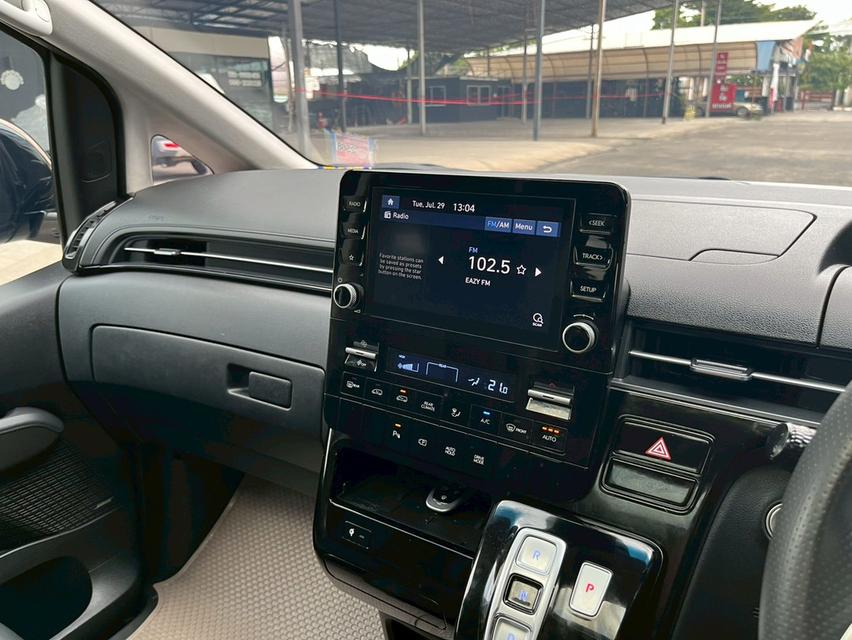 รถเข้าใหม่! Hyundai Staria 2.2 Premium ปี 2022 17