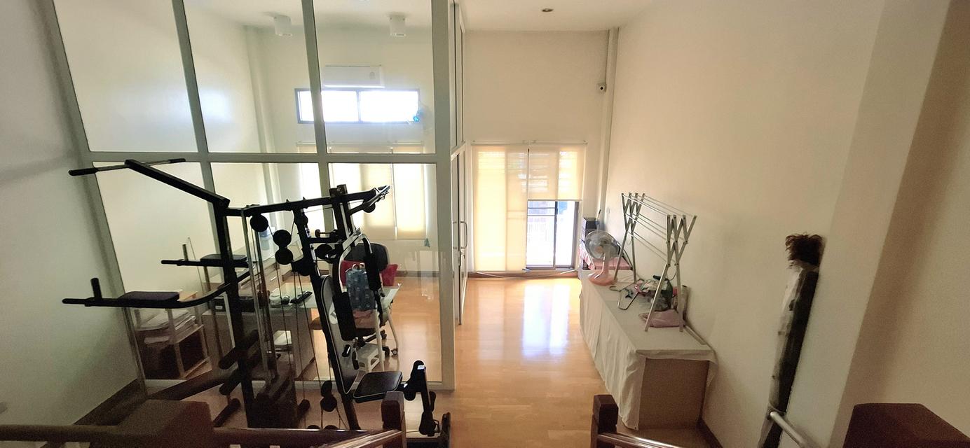 ทาวน์เฮาส์ 3 ชั้น ซอยสหการประมูล 6