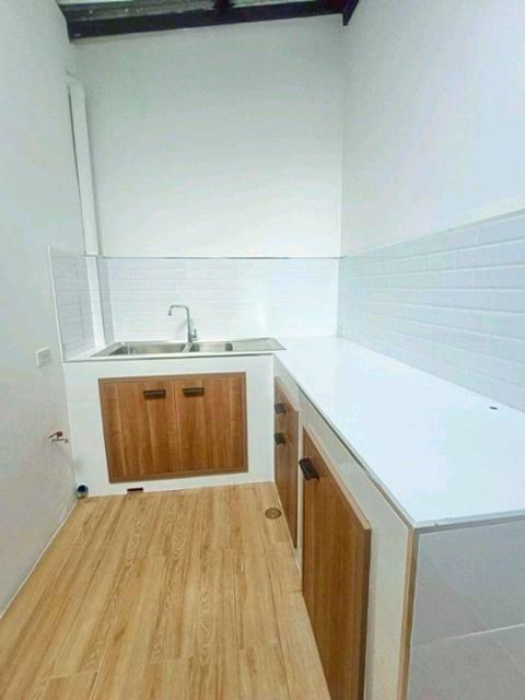 MRT วัชรพล ให้เช่าทาวเฮ้าส์ 2 ชั้น โรงเบียร์เยอรมันตะวันแดง รามอินทรา 190ม. Central EastVille4.45กม. รร.นานาชาติกีรพัฒน์ 3