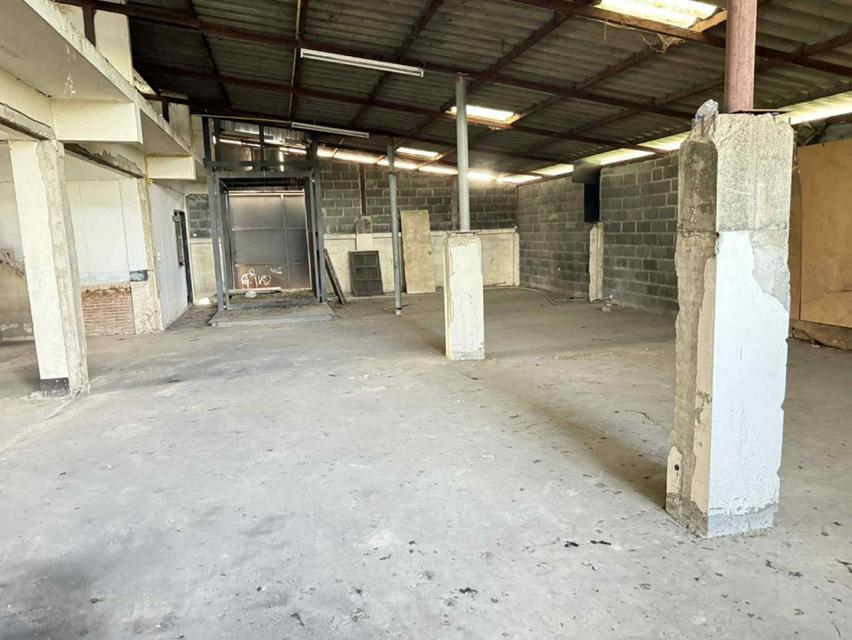 ให้เช่าอาคารพาณิชย์ ตลาดน้อยหน่า ปากช่อง นครราชศรีมา 3.5 ชั้น 120 ตรม 4