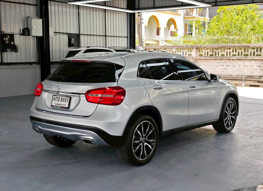 Mercedes Benz GLA 200 W156 ปี 2015 รูปที่ 7