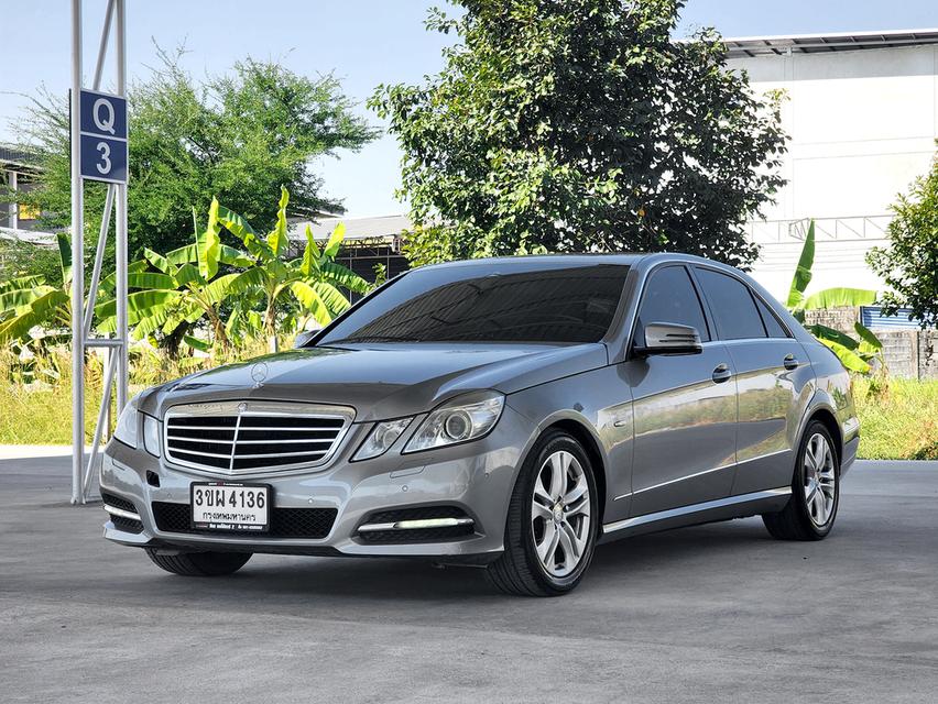 Mecerdes Benz W212 E250 CGI เบนซิน  ปี 2011