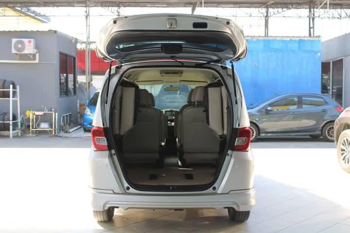 ปล่อยขาย Honda Freed 2