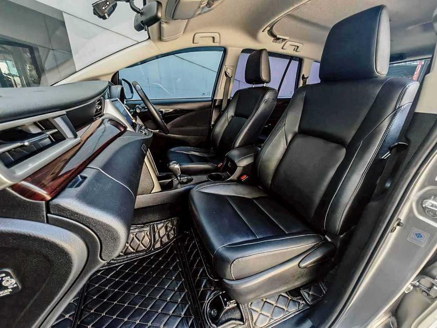 2020 TOYOTA INNOVA 2.8V CRYSTA 9