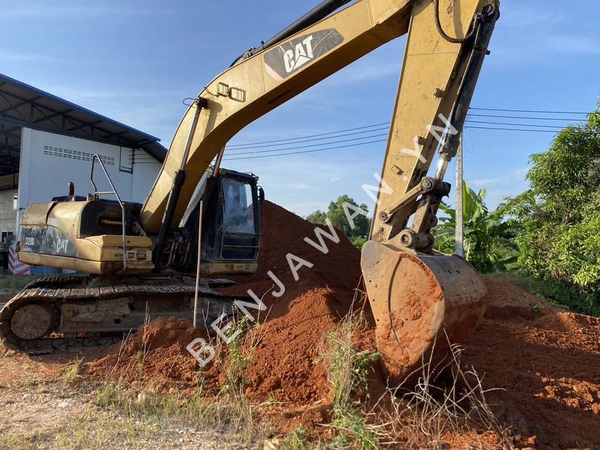รถแม็คโคร CAT320D มือสองสภาพดี 3