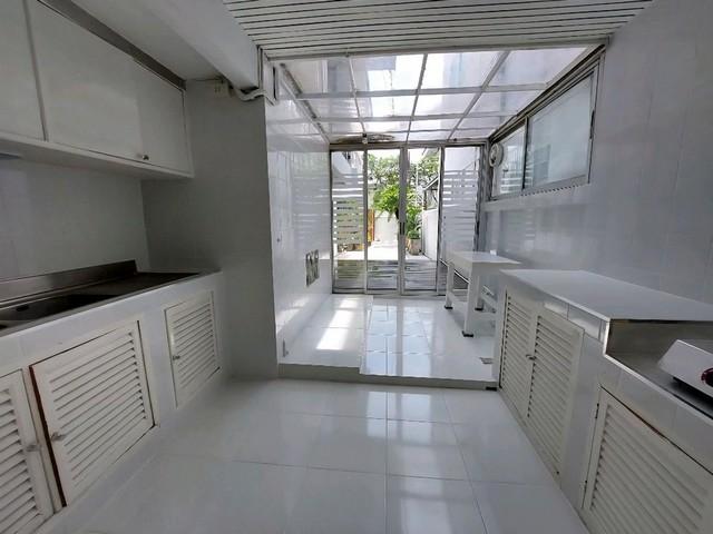 ให้เช่า บ้านเดี่ยว2ชั้น พื้นที่64 ตรว.อยู่ถนน พระราม9 ใกล้ห้างเดอะไนท์