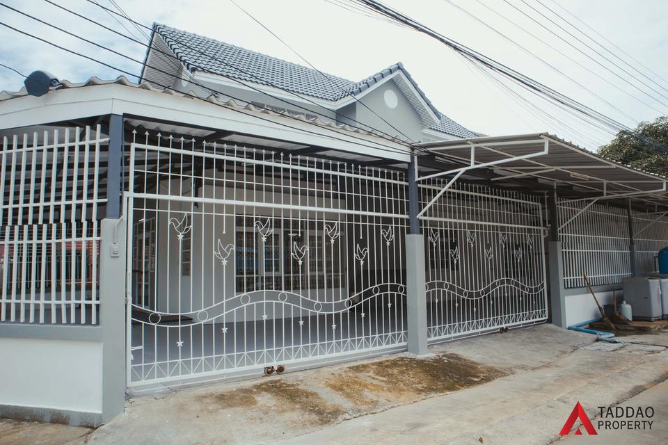 ขายบ้านเดี่ยว 2 ชั้น รีโนเวทใหม่พร้อมเข้าอยู่ 2