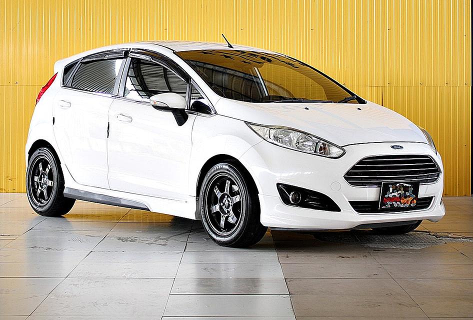 fiesta 1.0 Turbo sport hatchback เกียร์ออโต้powershif ขับสนุก ประหยัด ราคาลงได้อีกเกือบ20000