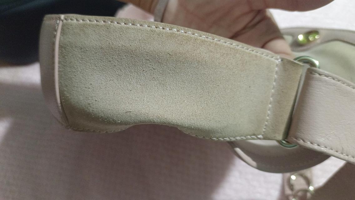 Ted Baker Londonลักษณะ: กระเป๋าทรงอานม้า (Saddle Bag) สะพายข้าง (Crossbody) สีชมพูนู้ด รูปย่อยที่ 4